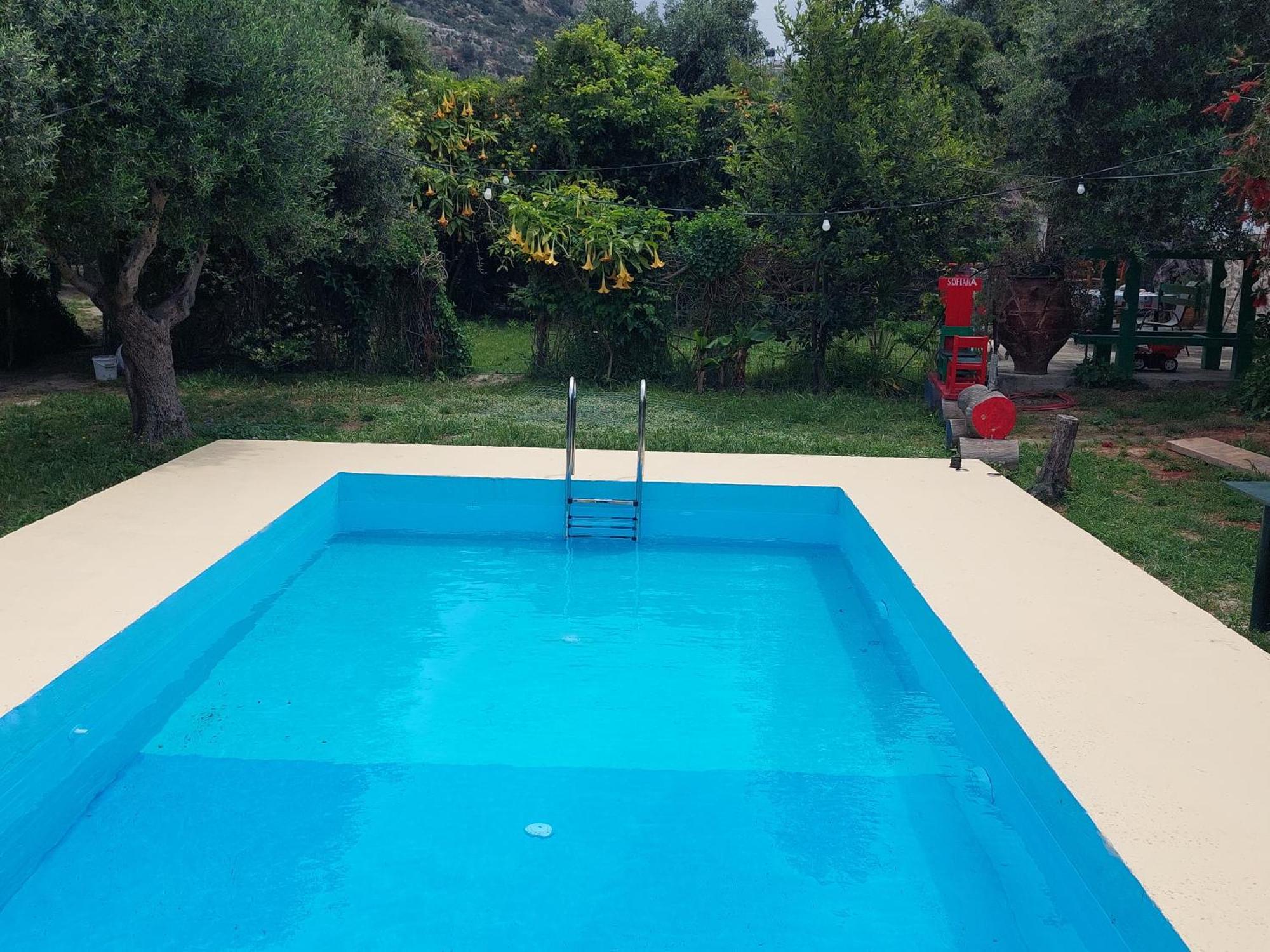 شقة Sofiana'S Garden Retreat With Private Pool Dhrapaniás الغرفة الصورة