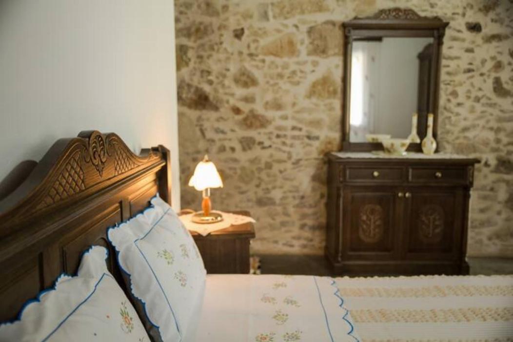شقة Sofiana'S Garden Retreat With Private Pool Dhrapaniás المظهر الخارجي الصورة