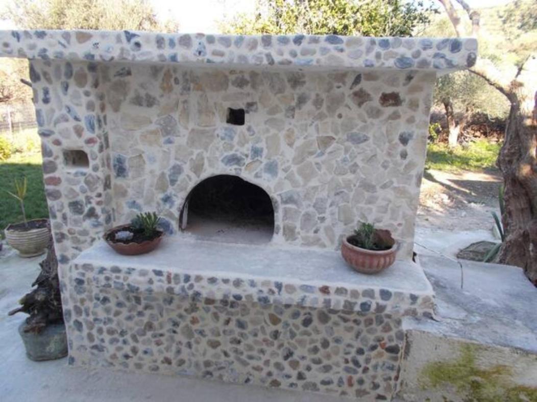شقة Sofiana'S Garden Retreat With Private Pool Dhrapaniás المظهر الخارجي الصورة