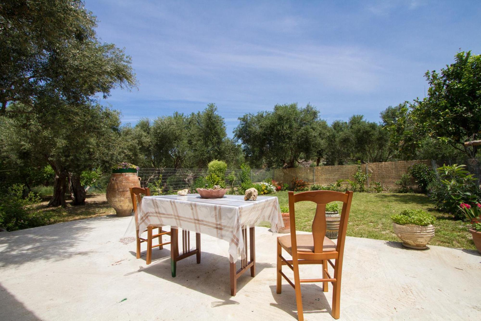 شقة Sofiana'S Garden Retreat With Private Pool Dhrapaniás المظهر الخارجي الصورة