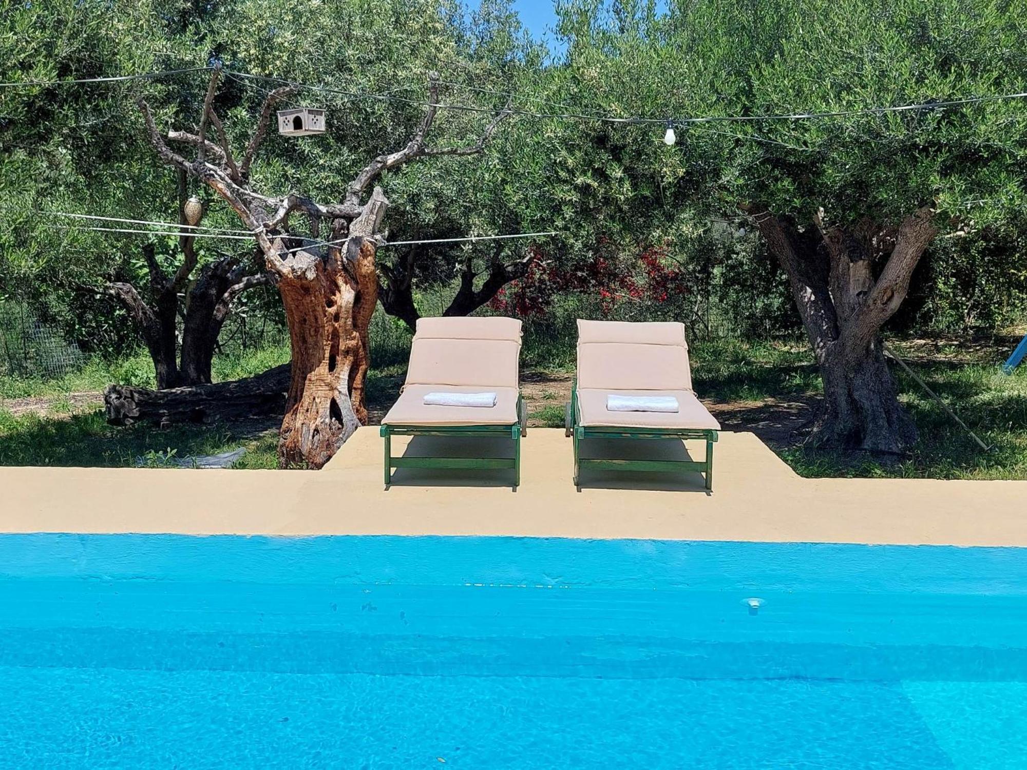 شقة Sofiana'S Garden Retreat With Private Pool Dhrapaniás المظهر الخارجي الصورة